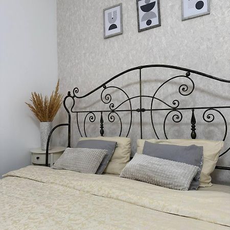 Apartament Rynok Square Lwów Zewnętrze zdjęcie