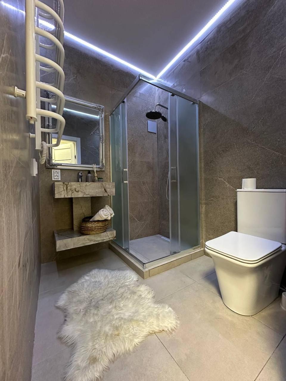 Apartament Rynok Square Lwów Zewnętrze zdjęcie